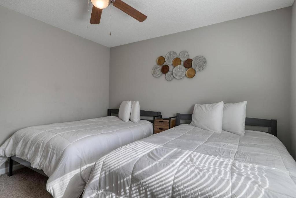 Stylish Haven New Walk To The Ocean Smart Tvs Wifi Apartment
