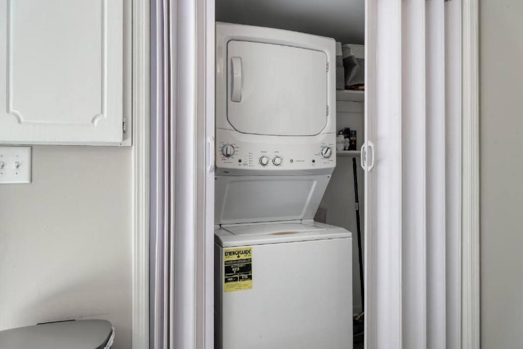 Apartment Stylish Haven New Walk To The Ocean Smart Tvs Wifi